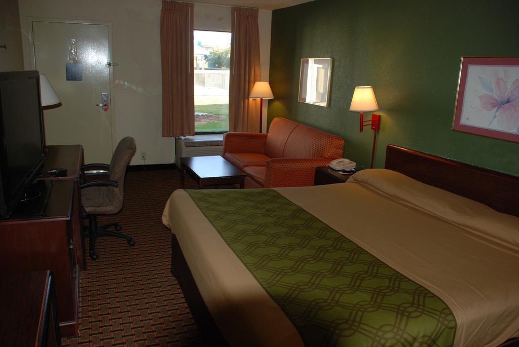 Econo Lodge - Oxmoor Бирмингам Екстериор снимка