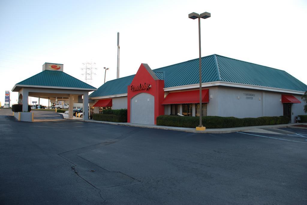 Econo Lodge - Oxmoor Бирмингам Екстериор снимка