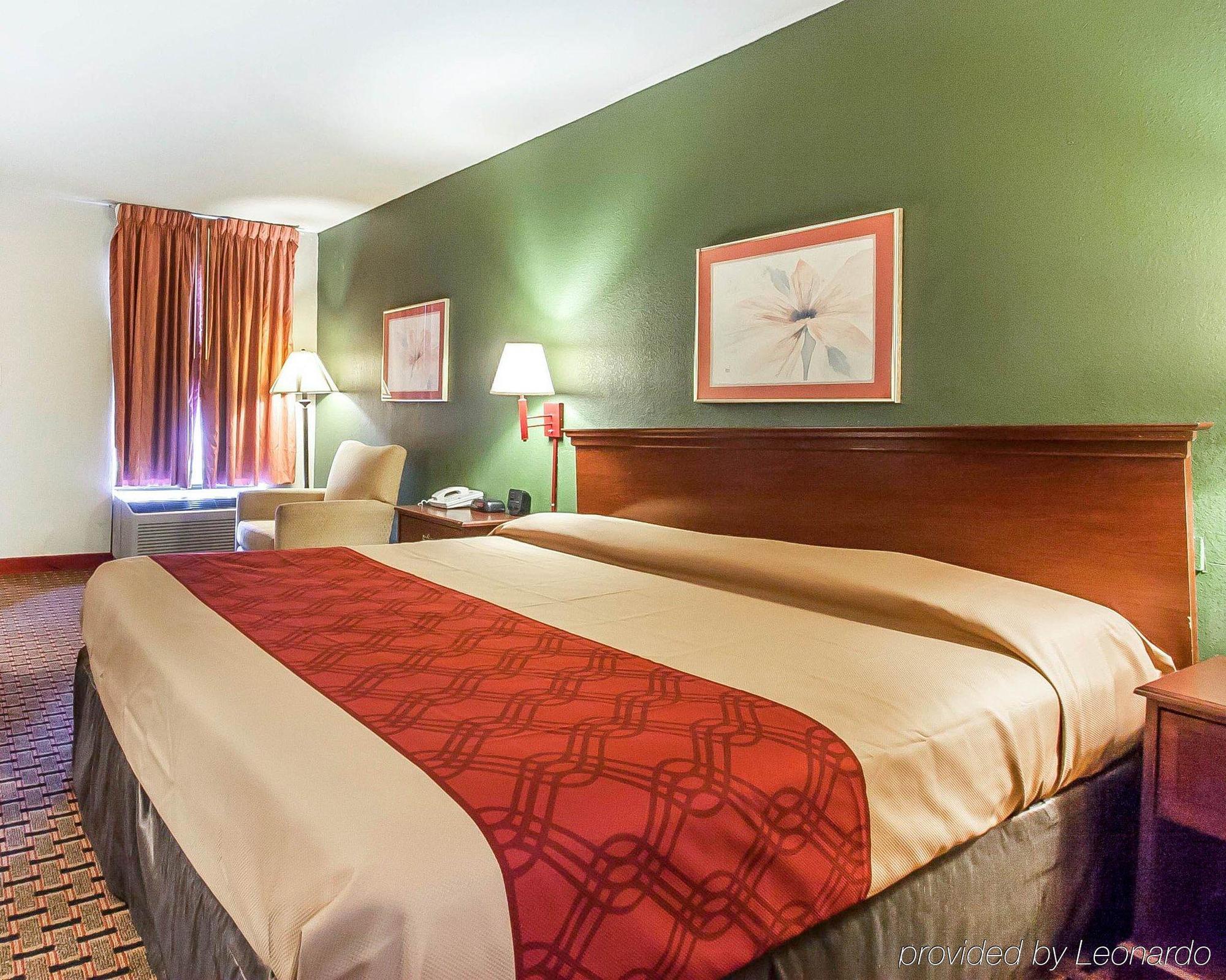 Econo Lodge - Oxmoor Бирмингам Екстериор снимка