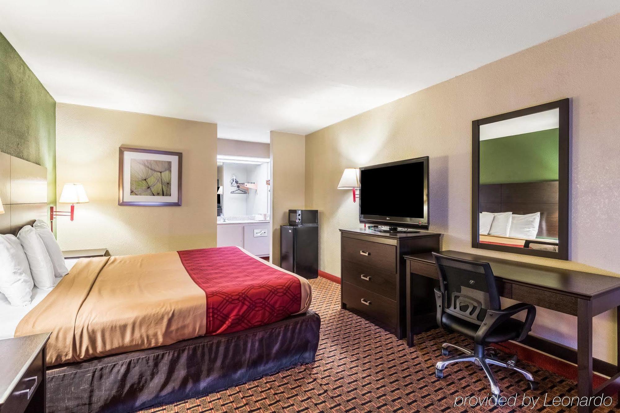 Econo Lodge - Oxmoor Бирмингам Екстериор снимка